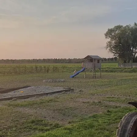Pipowagen Boerderij De Schans Campsite Klundert