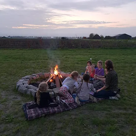 Kemp Pipowagen Boerderij De Schans