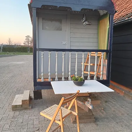 Kemp Pipowagen Boerderij De Schans *