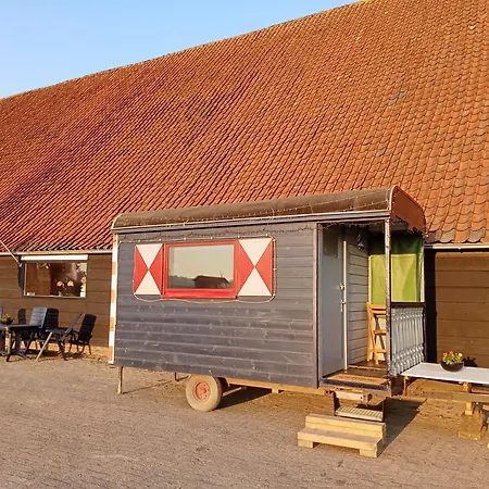 Pipowagen Boerderij De Schans 营地 Klundert