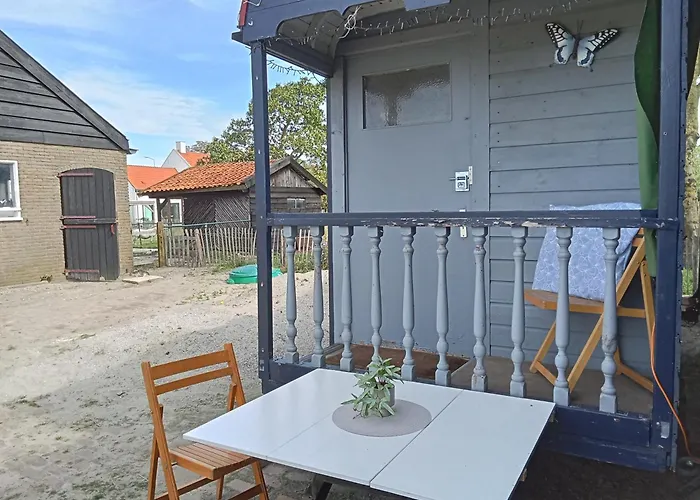 Pipowagen Boerderij De Schans * Klundert